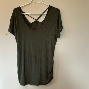 TEE SHIRT by LAVON. Size XL